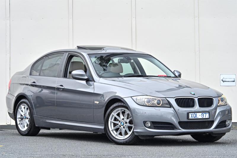 2010 BMW 3 Series Sedan 320i Lifestyle E90 MY10.5